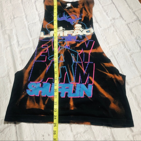 LMFAO Everyday I’m Shufflin Cut Off Band Tee Shirt - Picture 8 of 8
